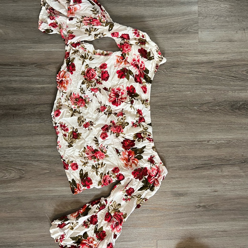 Floral Pink and White blouse